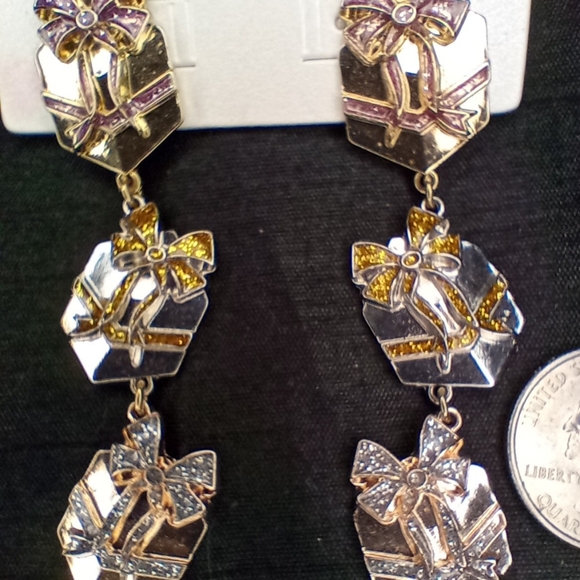 3/ $35 SUGARFIX BY BAUBLEBAR 🎁 PRESENT DROP EARRINGS - Picture 3 of 3